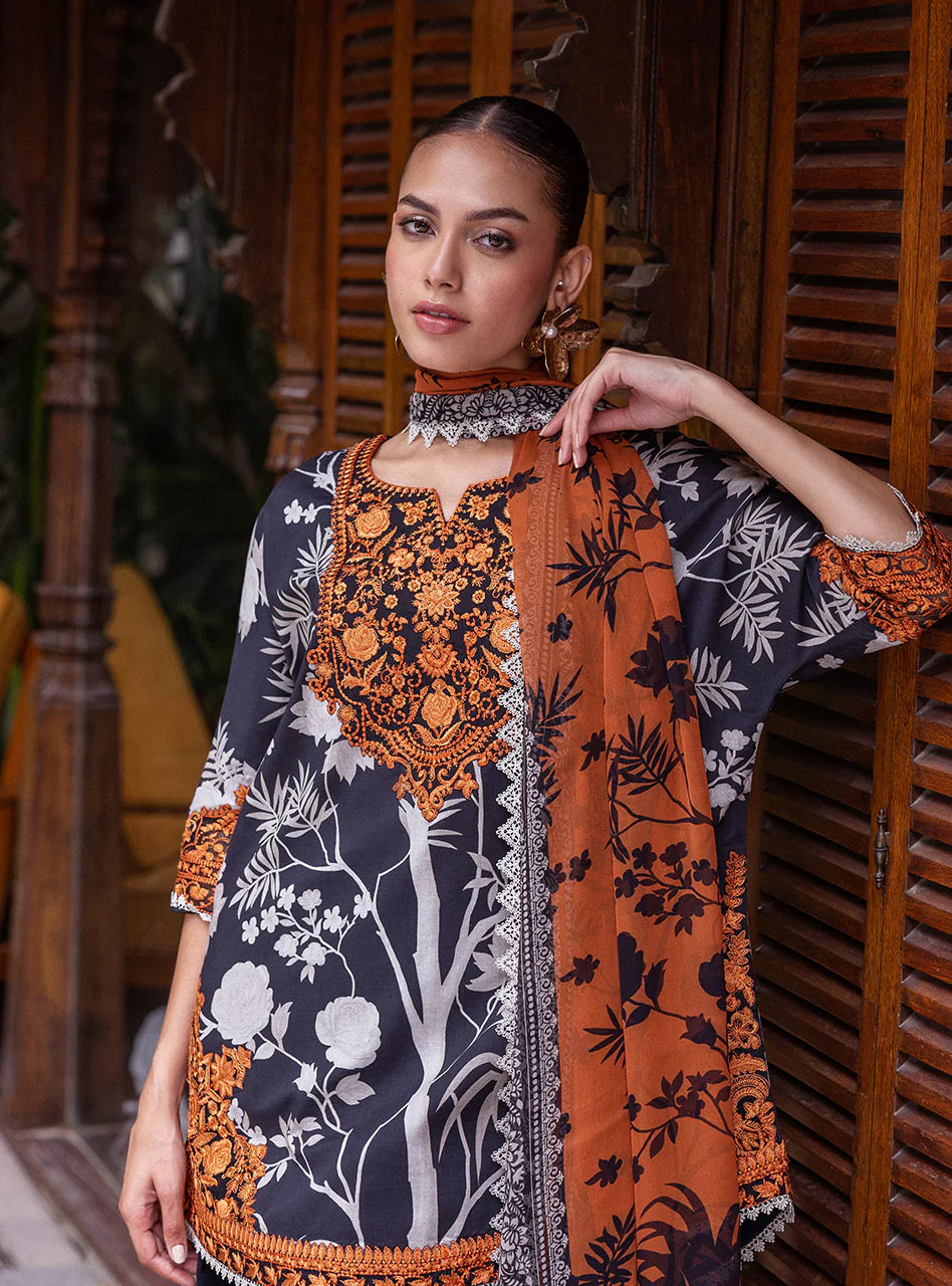 Efra | Zainab Chottani | Tahra Lawn Volume 2 2025