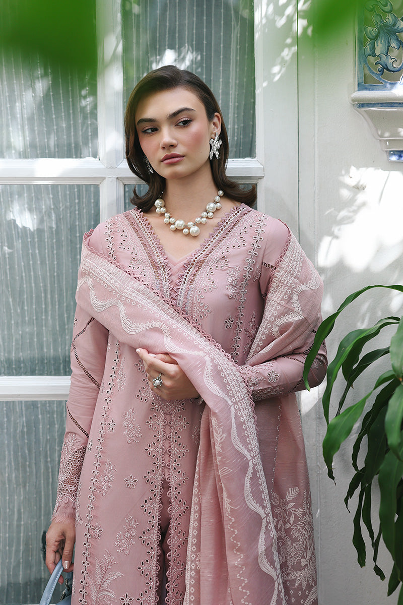 RP-06 NOORE | Qalamkar | Qline Lawn Drop 1 Collection 2026