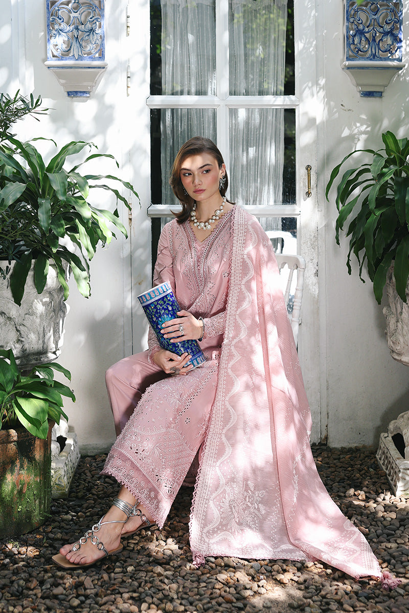 RP-06 NOORE | Qalamkar | Qline Lawn Drop 1 Collection 2026