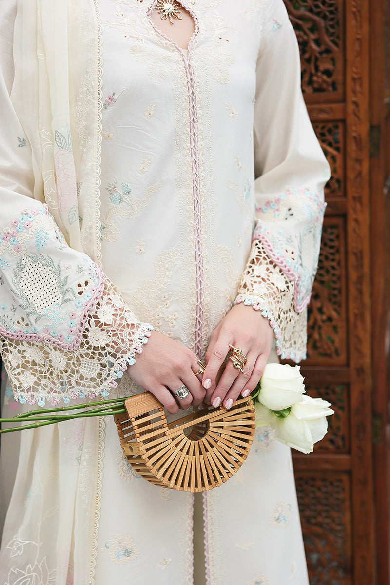 RP-01 SAVERA | Qalamkar | Qline Lawn Drop 1 Collection 2026