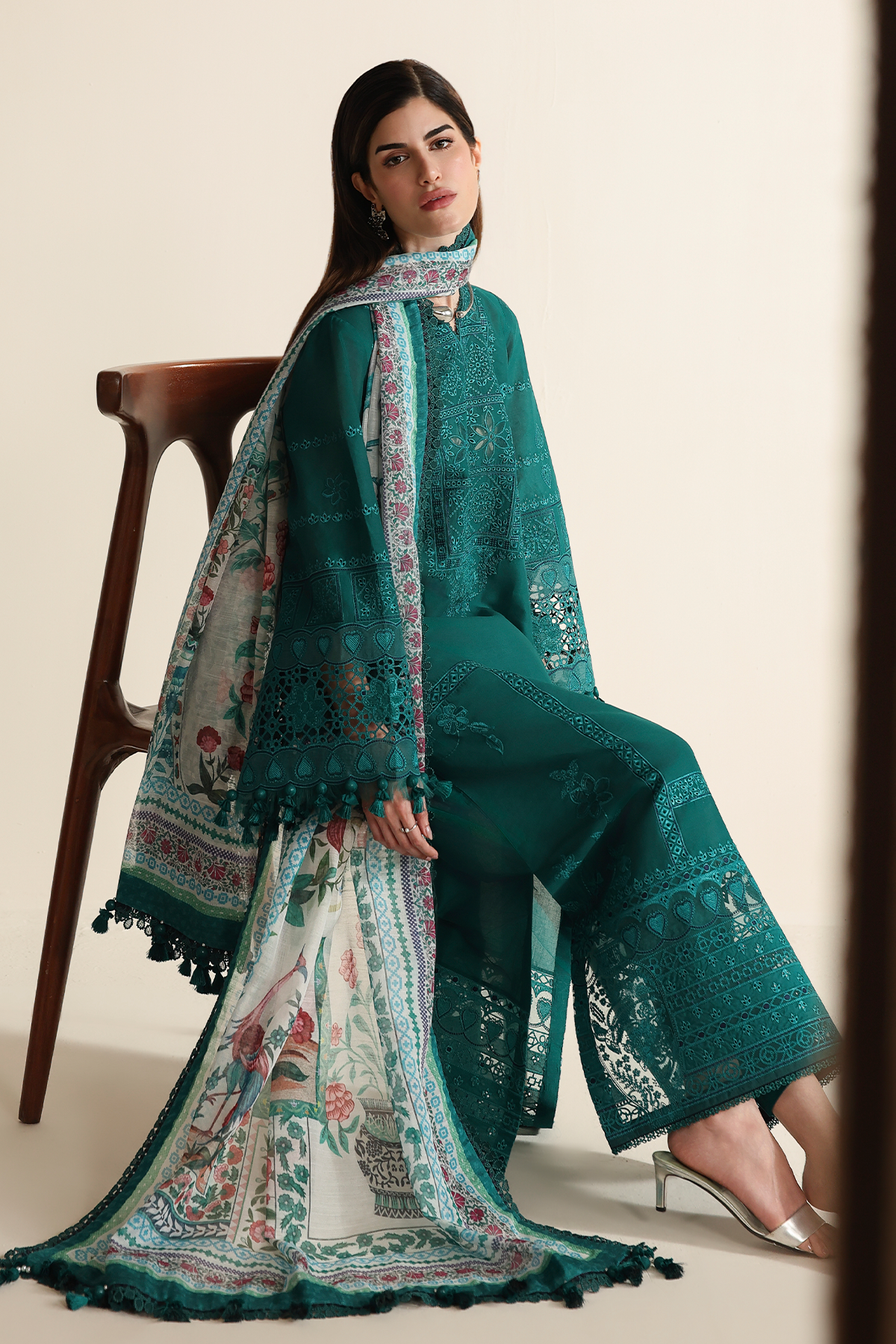 IL26-D03 | Jazmin | Iris Luxury Spring Summer Lawn Collection 2026