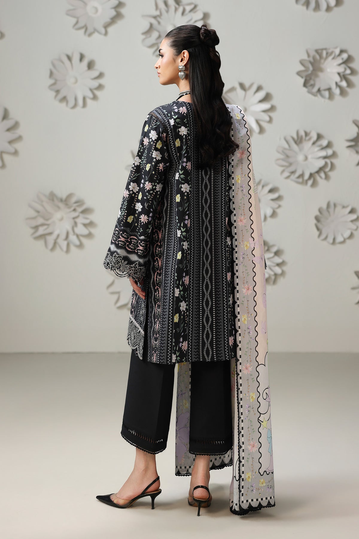 QQP-08 (A) AMEL | QALAMKAR | QPRINTS DROP II LAWN 2026