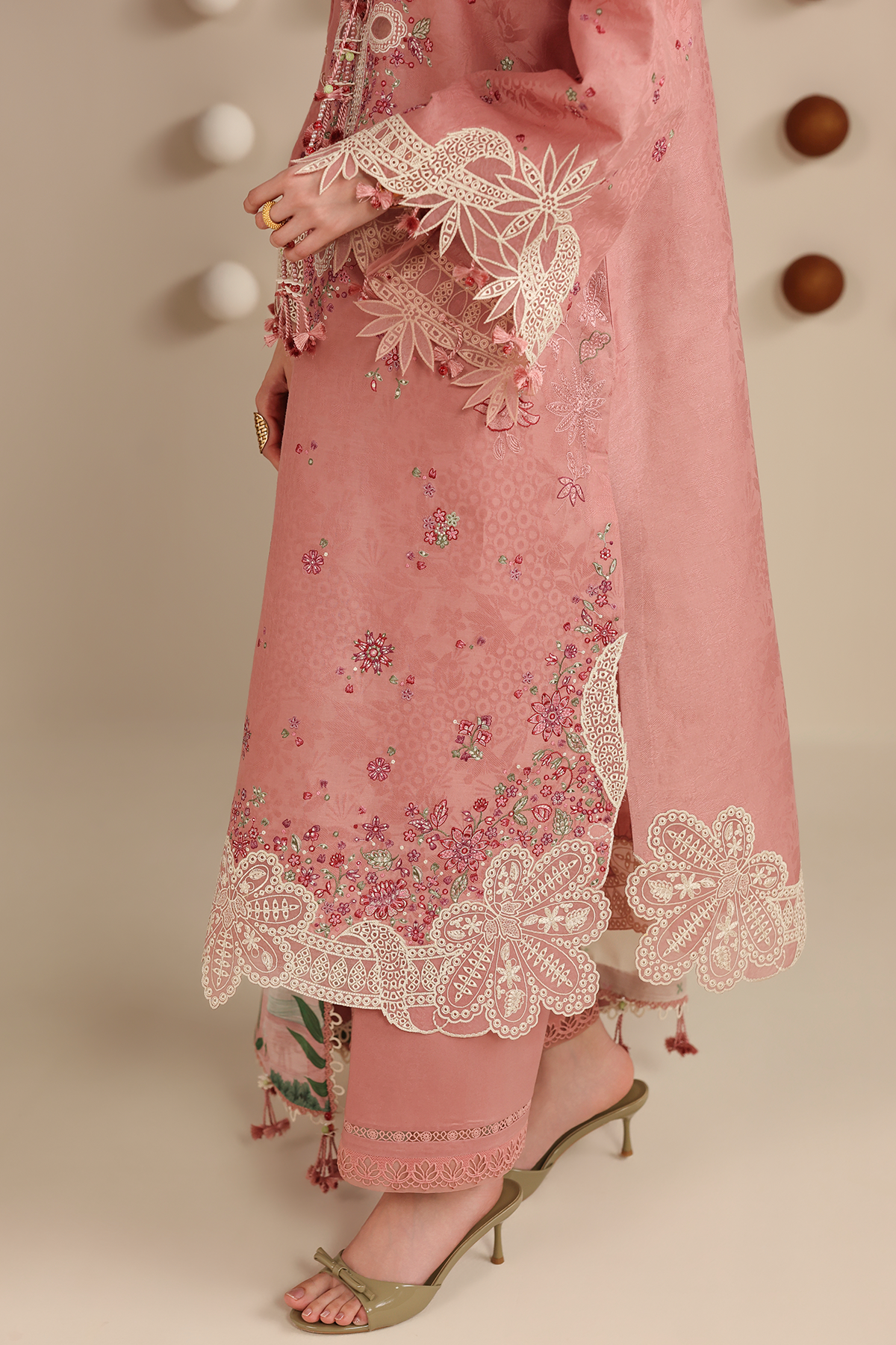 IL26-D04 | Jazmin | Iris Luxury Spring Summer Lawn Collection 2026