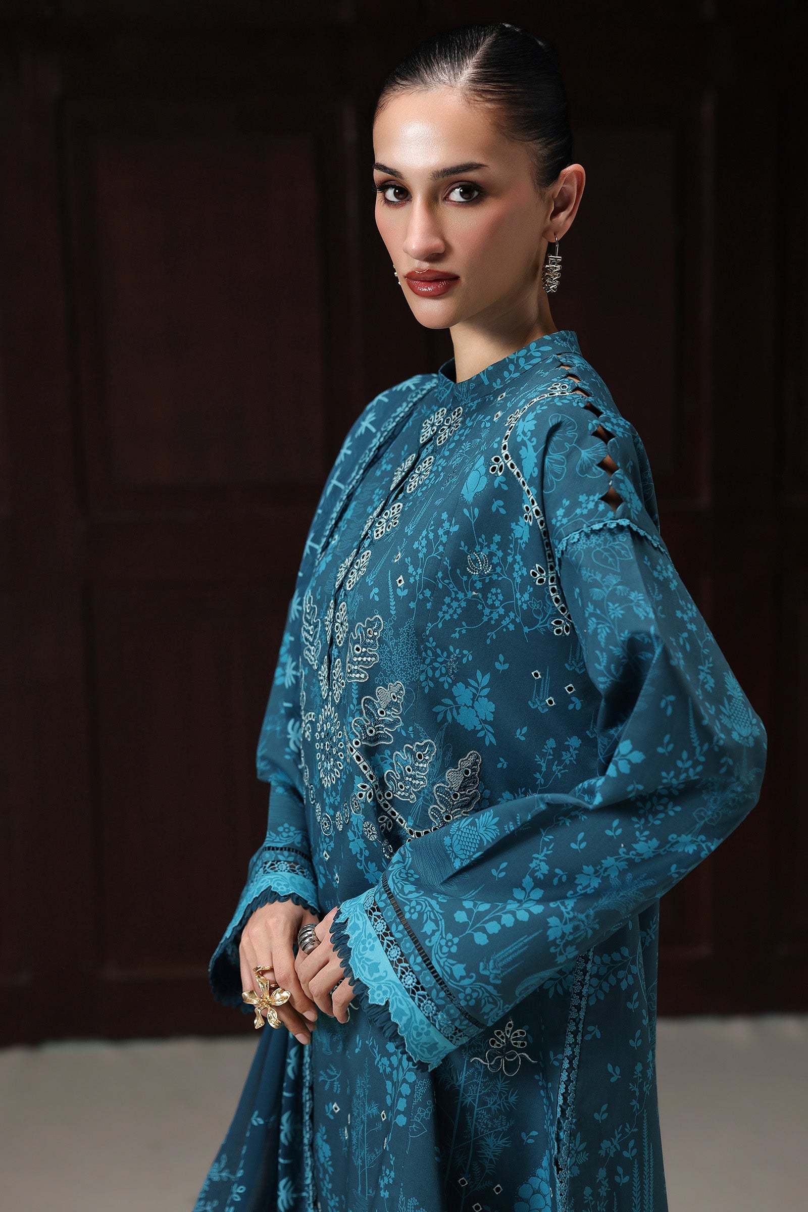 QQP-06 (A) ALYRA | QALAMKAR | QPRINTS DROP II LAWN 2026