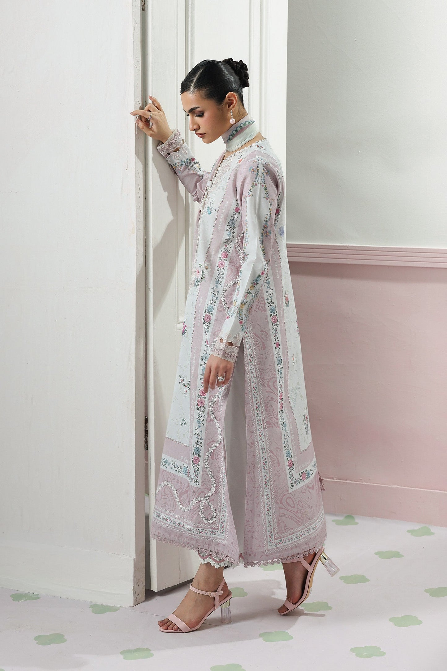 QQP-05 (A) MINAL | QALAMKAR | QPRINTS DROP II LAWN 2026