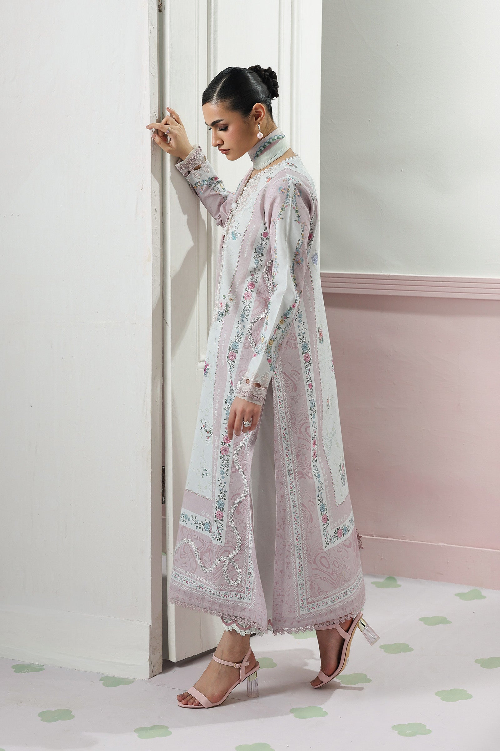 QQP-05 (A) MINAL | QALAMKAR | QPRINTS DROP II LAWN 2026