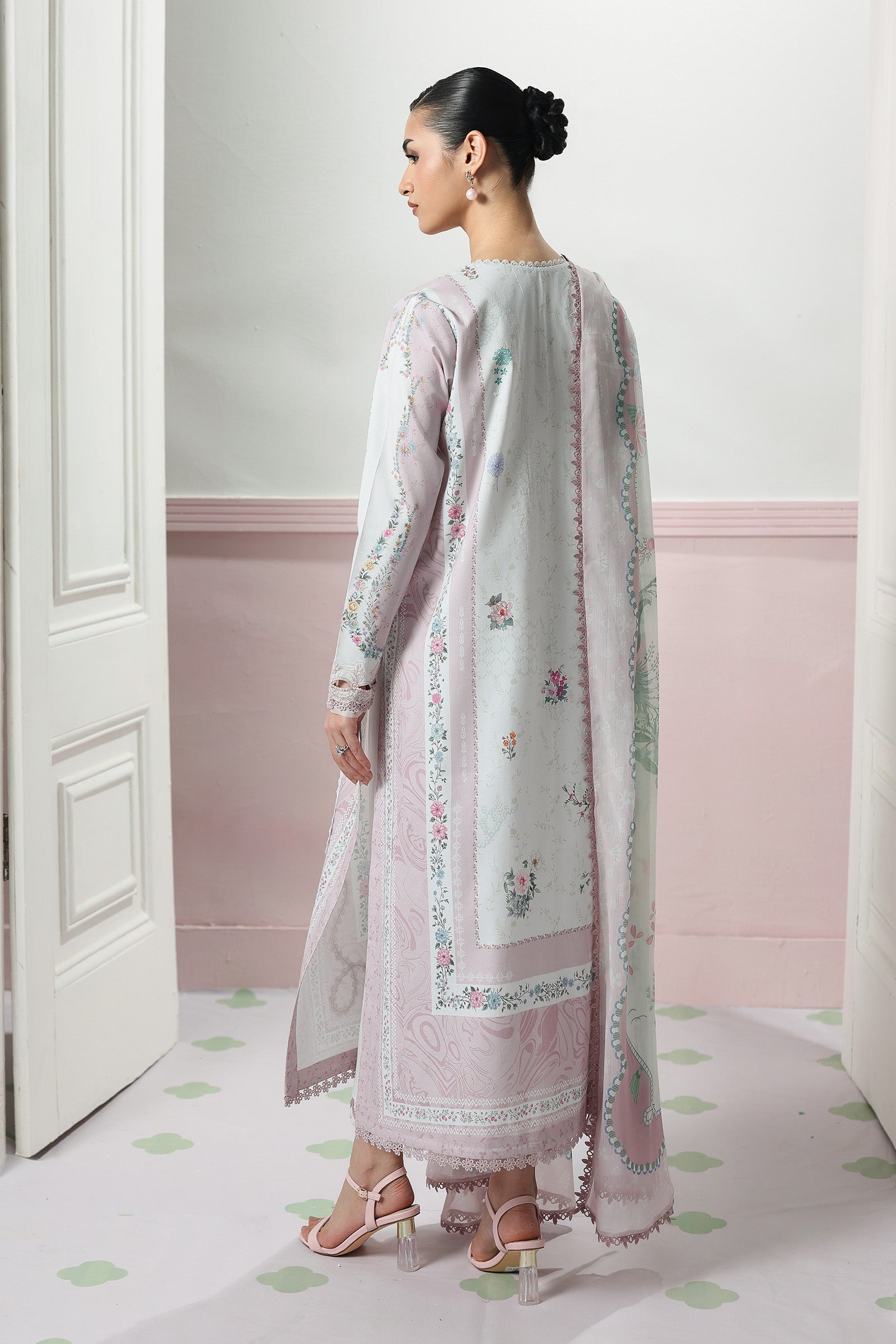 QQP-05 (A) MINAL | QALAMKAR | QPRINTS DROP II LAWN 2026