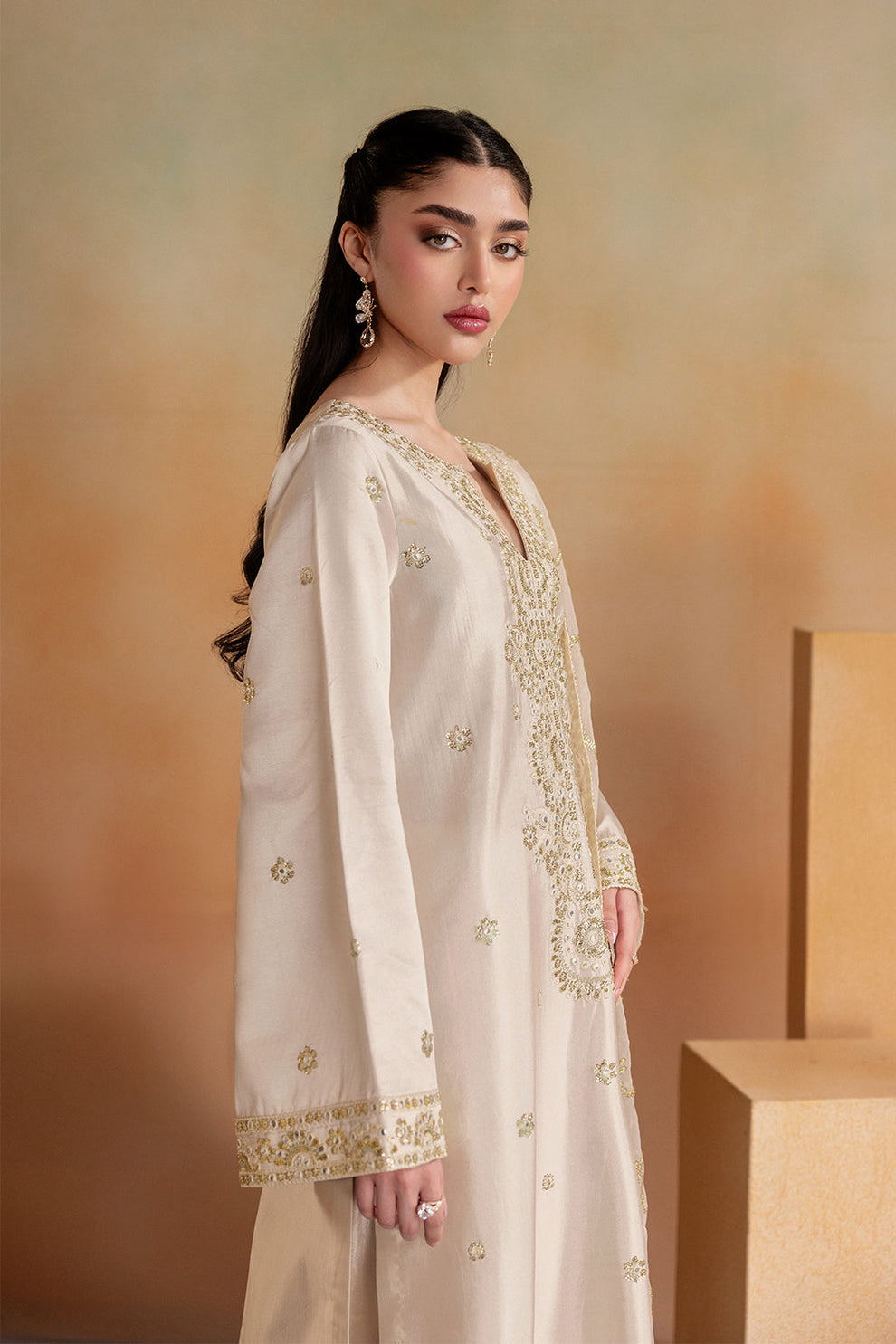 HAVEN | Emaan Adeel | Elara Sheesha Silk Collection 2026