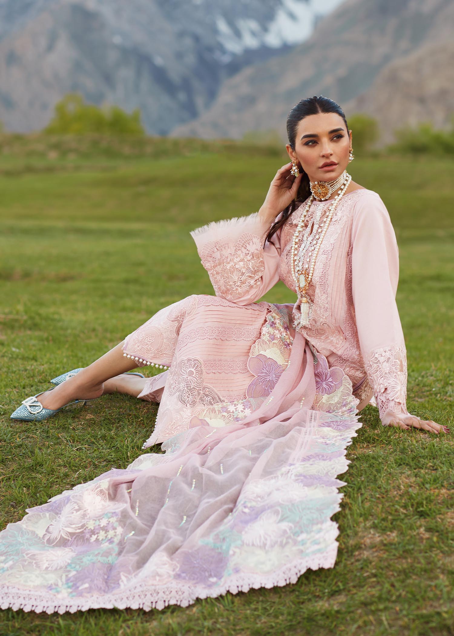 D-4B |  Saira Shakira | Crimson | Luxury Lawn 2023