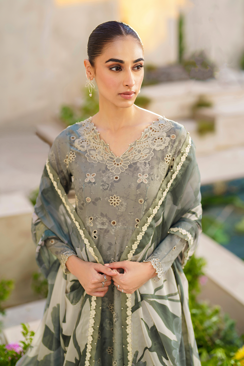 SFL-10 | Iznik | Festive Lawn Collection 2024