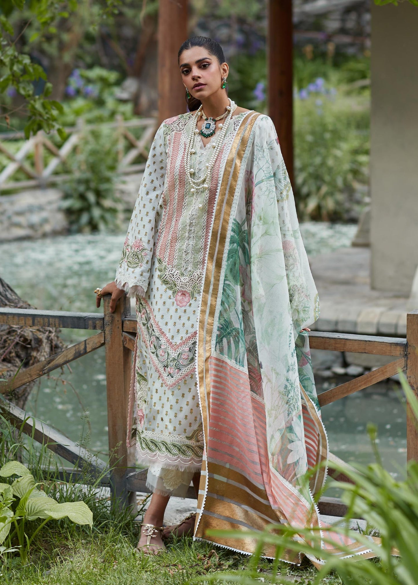 D-5A |  Saira Shakira | Crimson | Luxury Lawn 2023