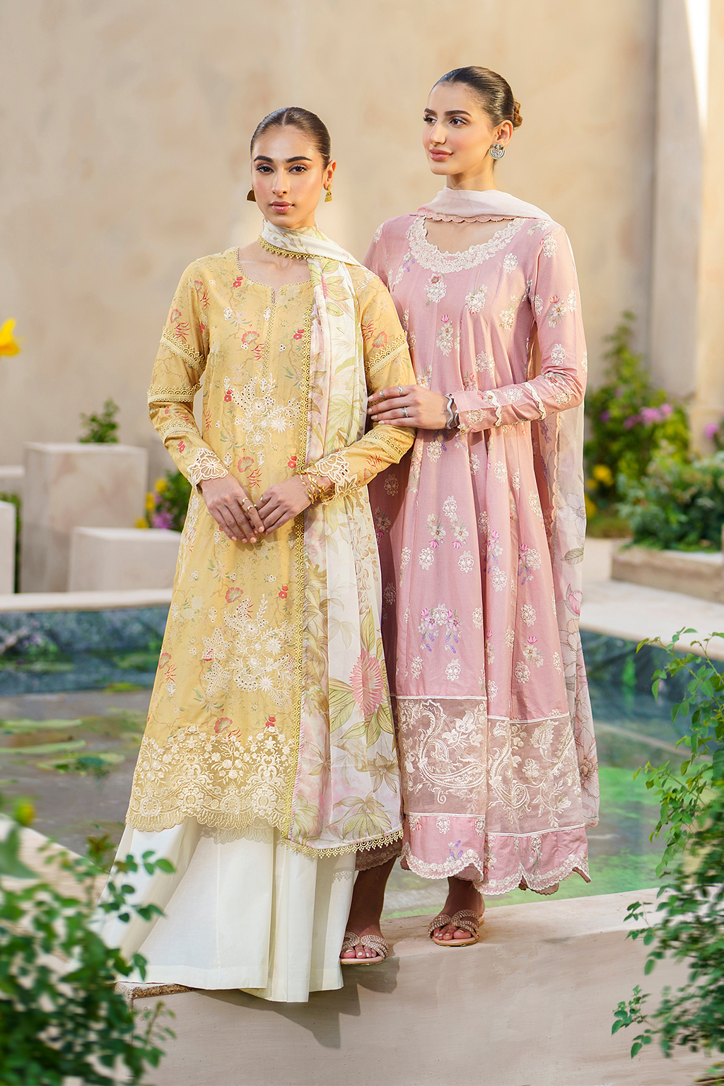 SFL-08 | Iznik | Festive Lawn Collection 2024