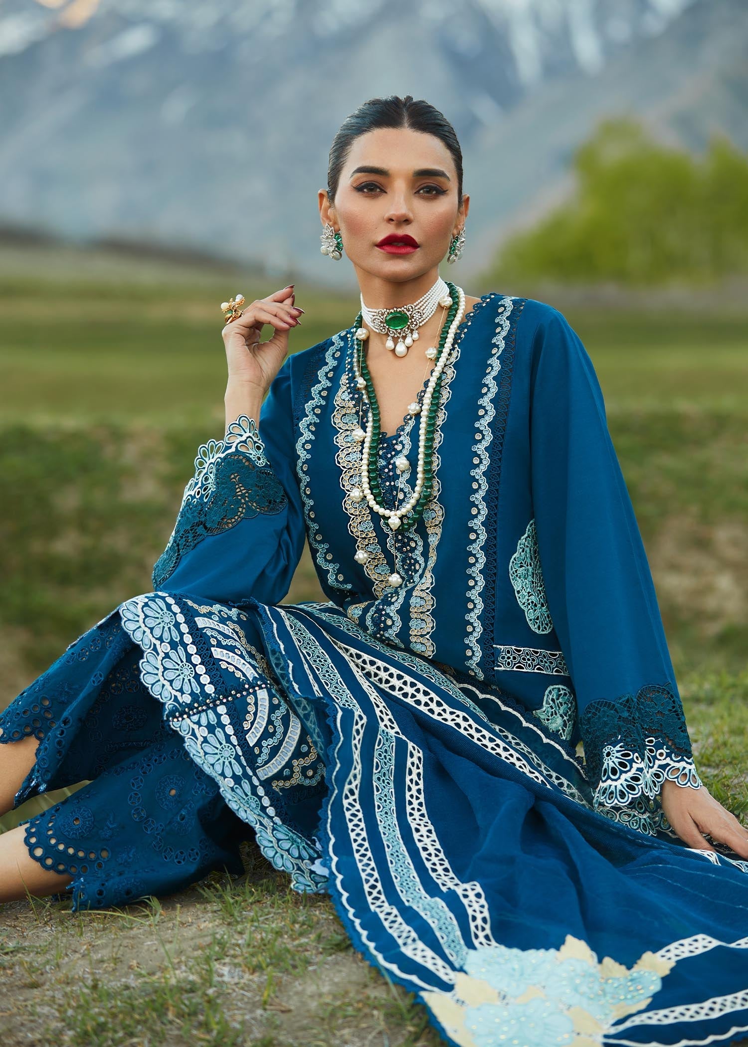 D-7A |  Saira Shakira | Crimson | Luxury Lawn 2023