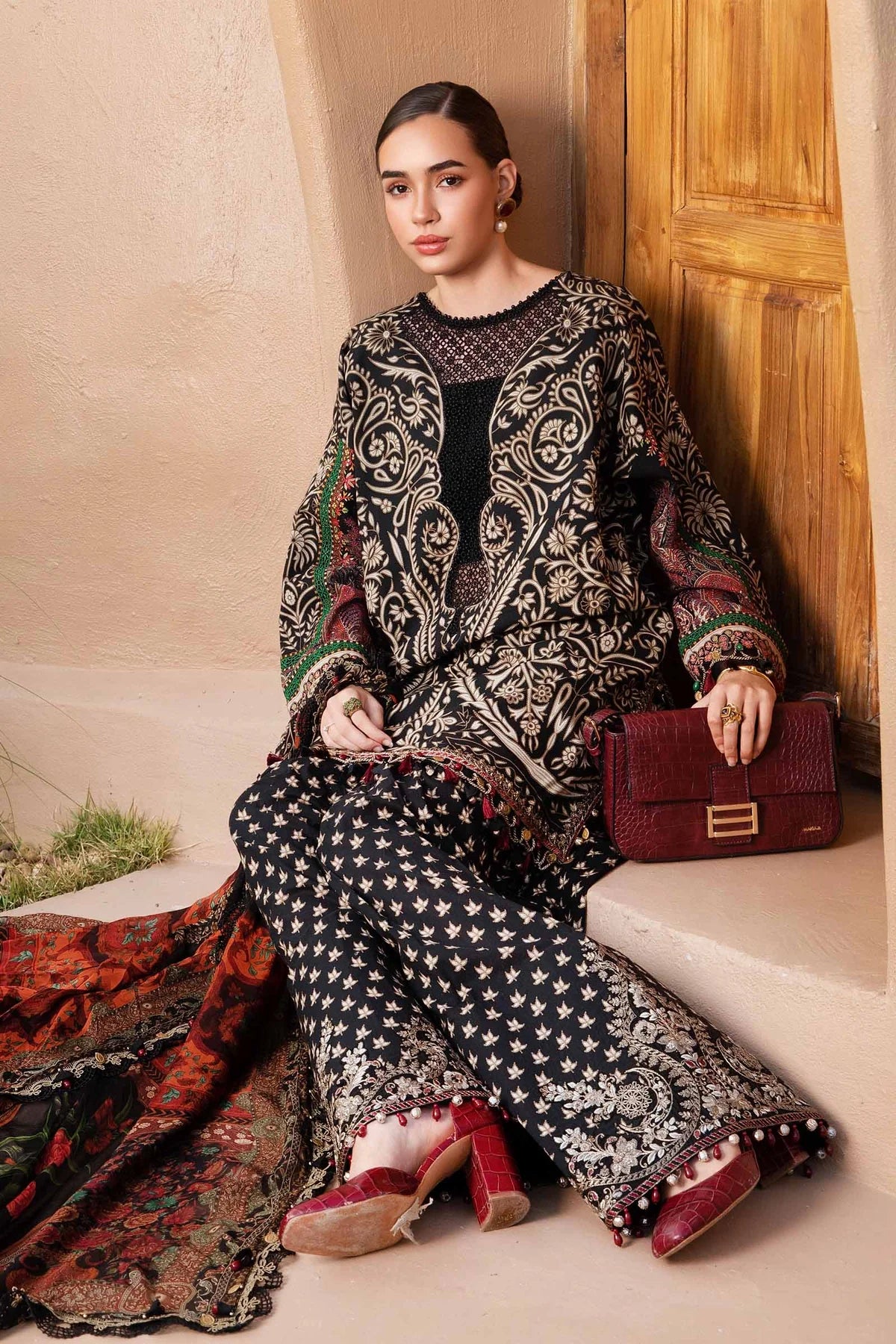 MPT-2512-B | Maria B | Mprints Lawn 2025