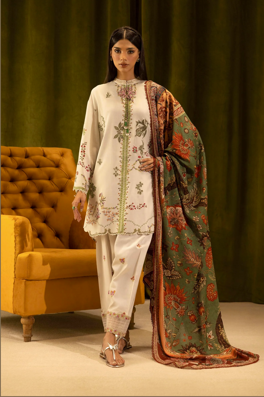 M253-015A - 3CZ | Sana Safinaz Muzlin Winter Collection 2025