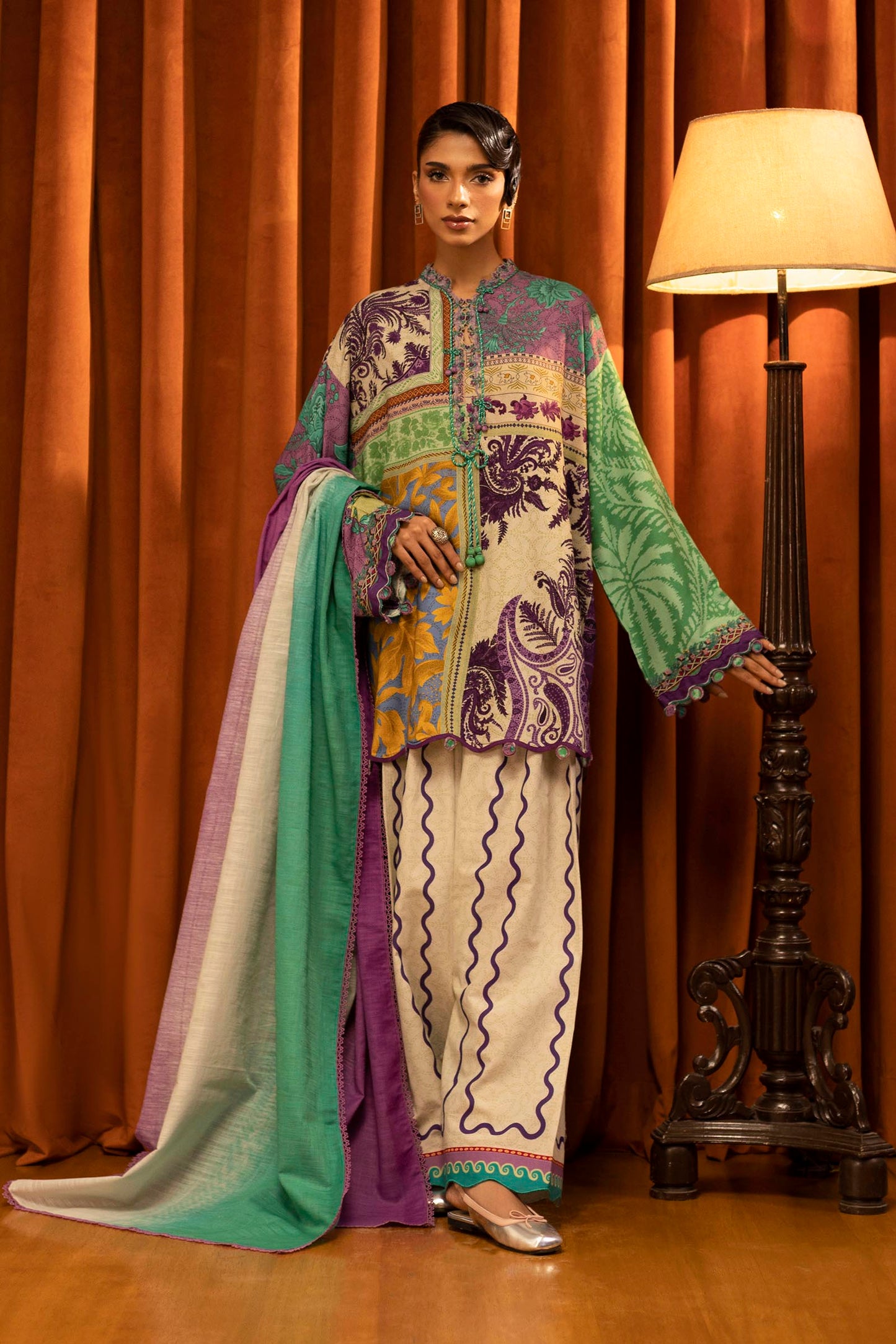 M253-018B-3CQ | Sana Safinaz Muzlin Winter Collection 2025