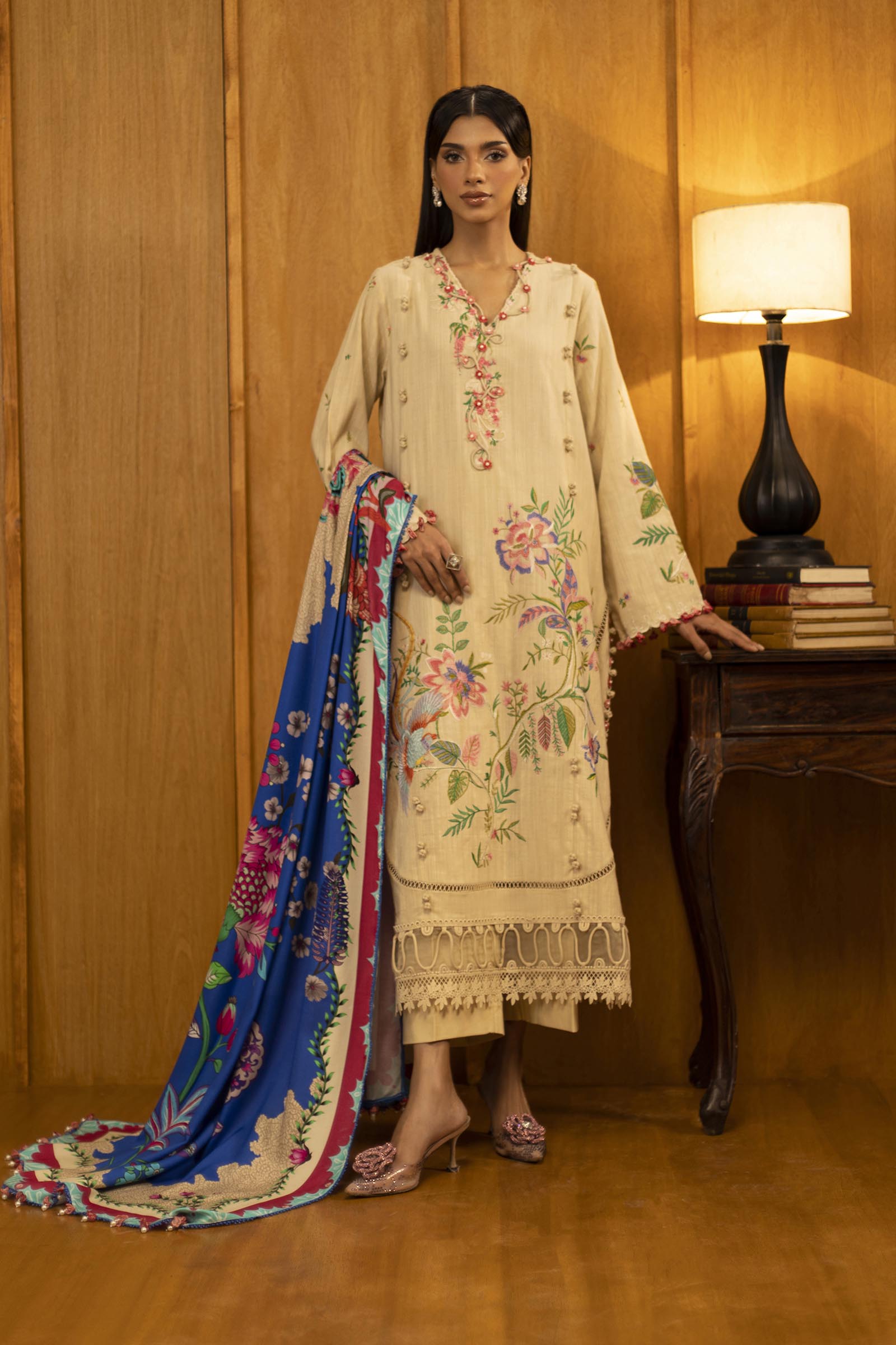 M253-01A-3CP | Sana Safinaz Muzlin Winter Collection 2025