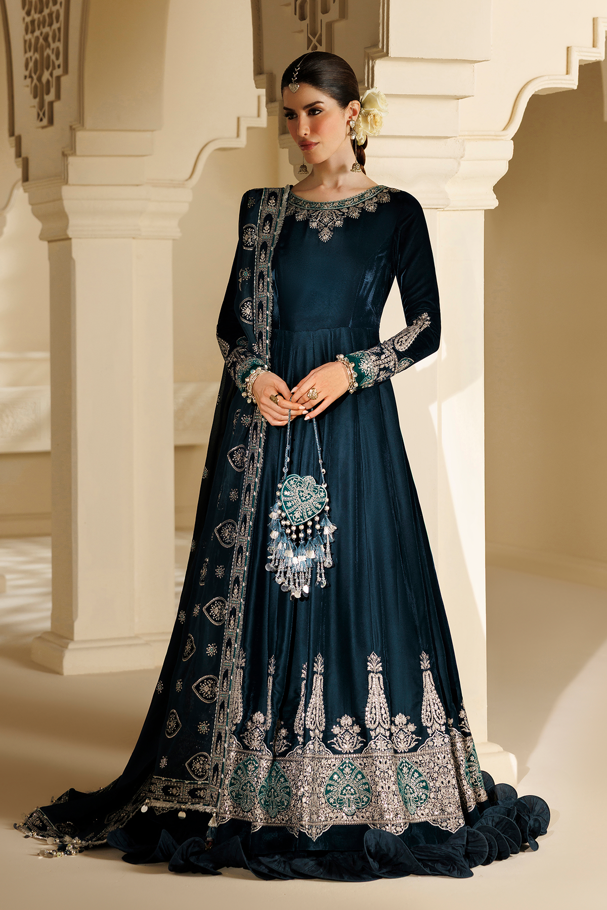 D09 | Jazmin | Chandni Velvet Formals 2026