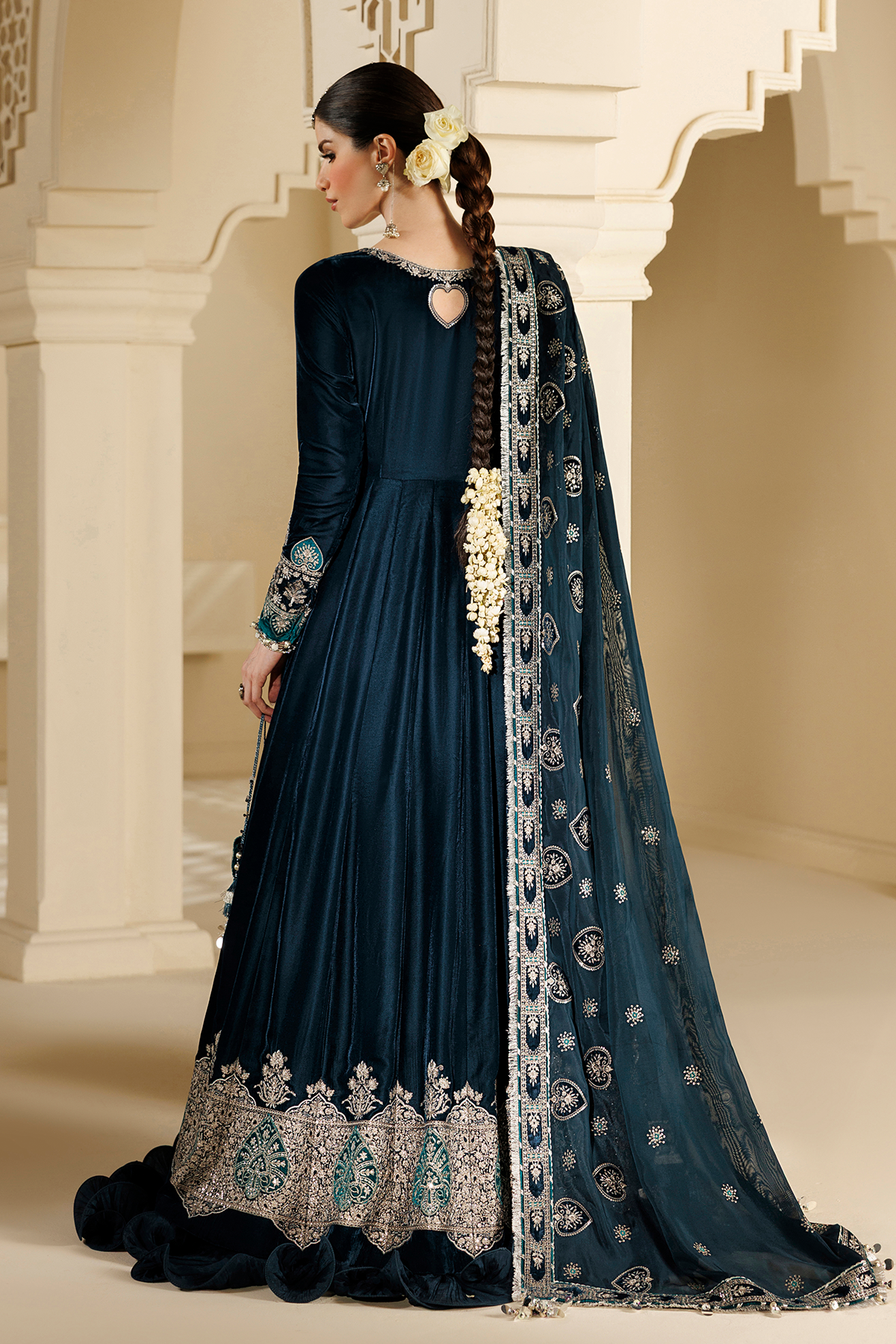 D09 | Jazmin | Chandni Velvet Formals 2026