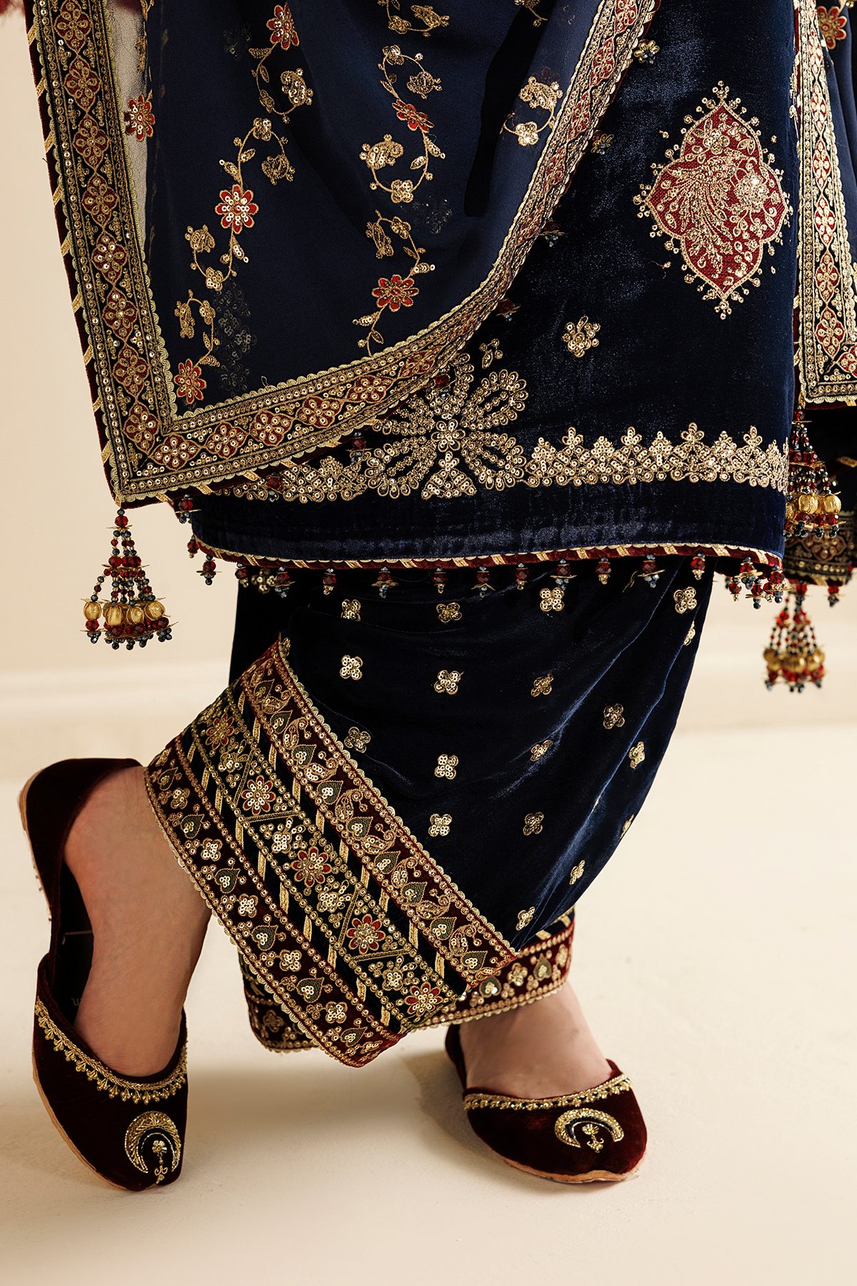 D11 | Jazmin | Chandni Velvet Formals 2026