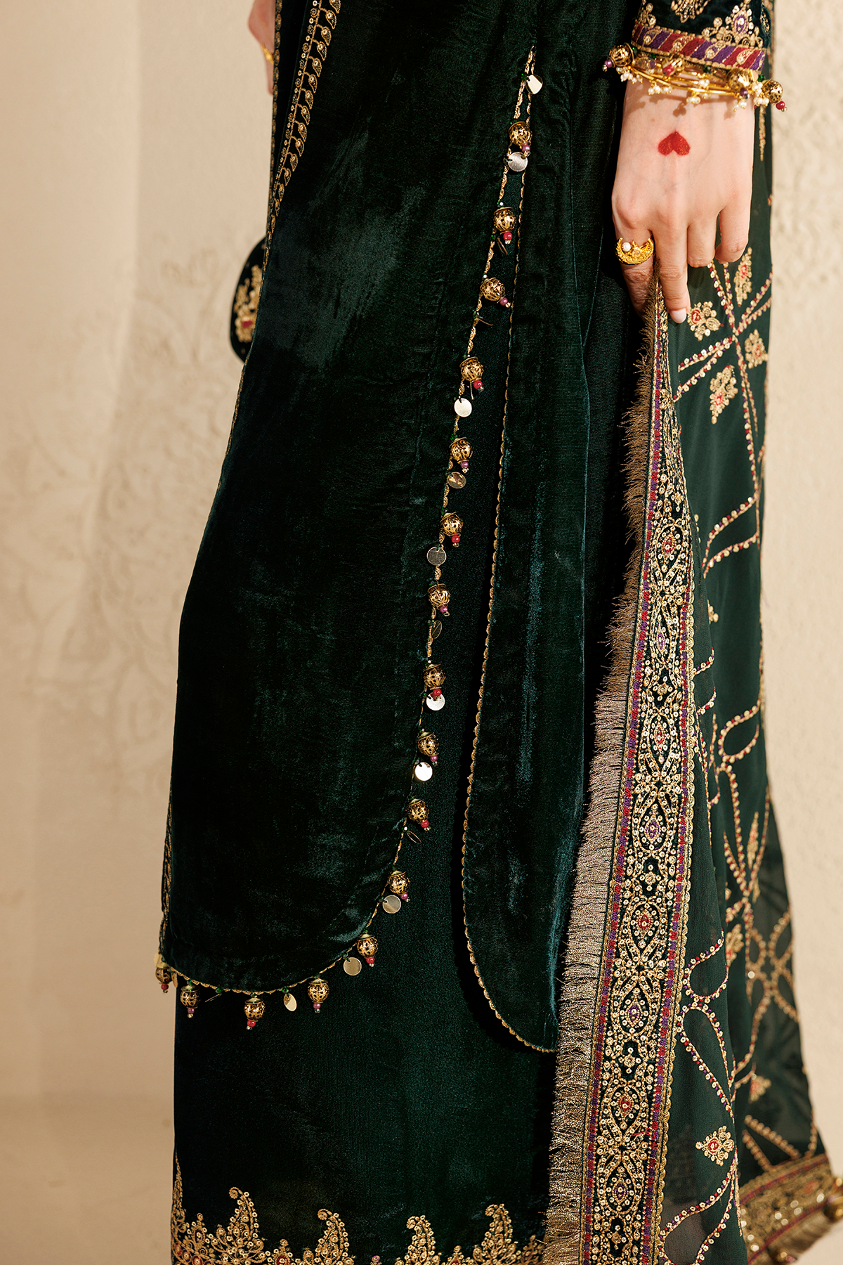 D07 | Jazmin | Chandni Velvet Formals 2026