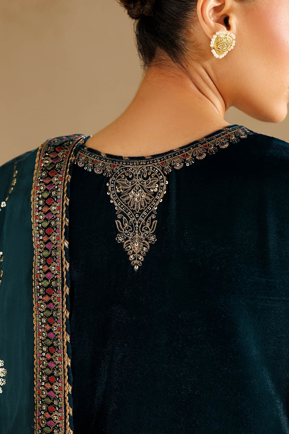D02 | Jazmin | Chandni Velvet Formals 2026