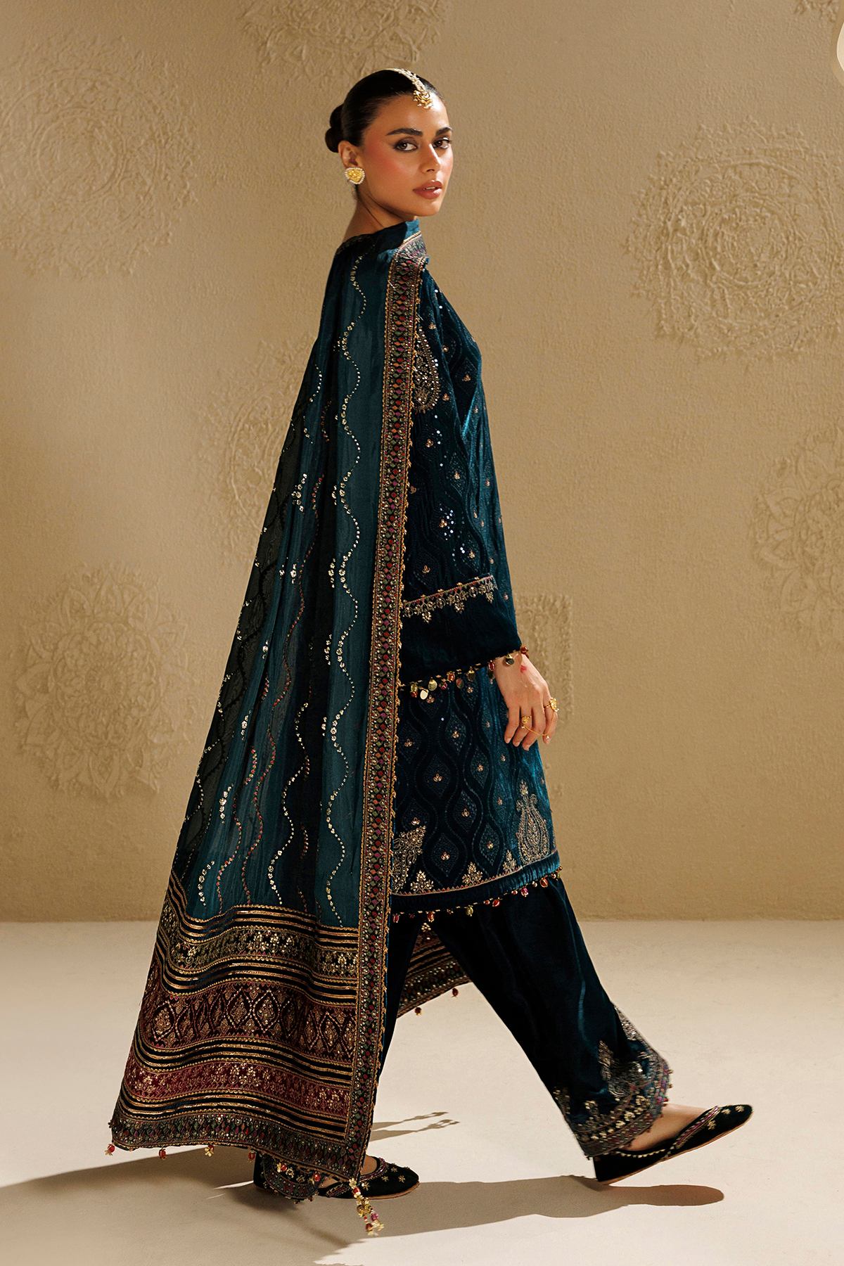 D02 | Jazmin | Chandni Velvet Formals 2026