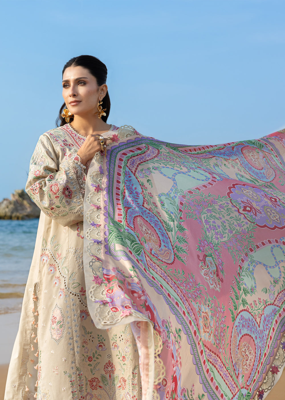 Sunehri | Sadaf Fawad Khan | Siraa Luxury Lawn Collection 2026