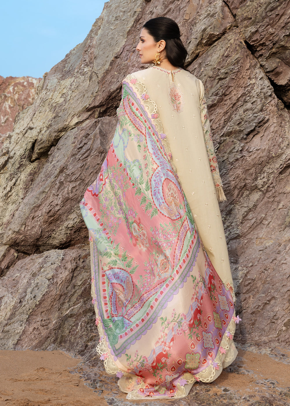 Sunehri | Sadaf Fawad Khan | Siraa Luxury Lawn Collection 2026