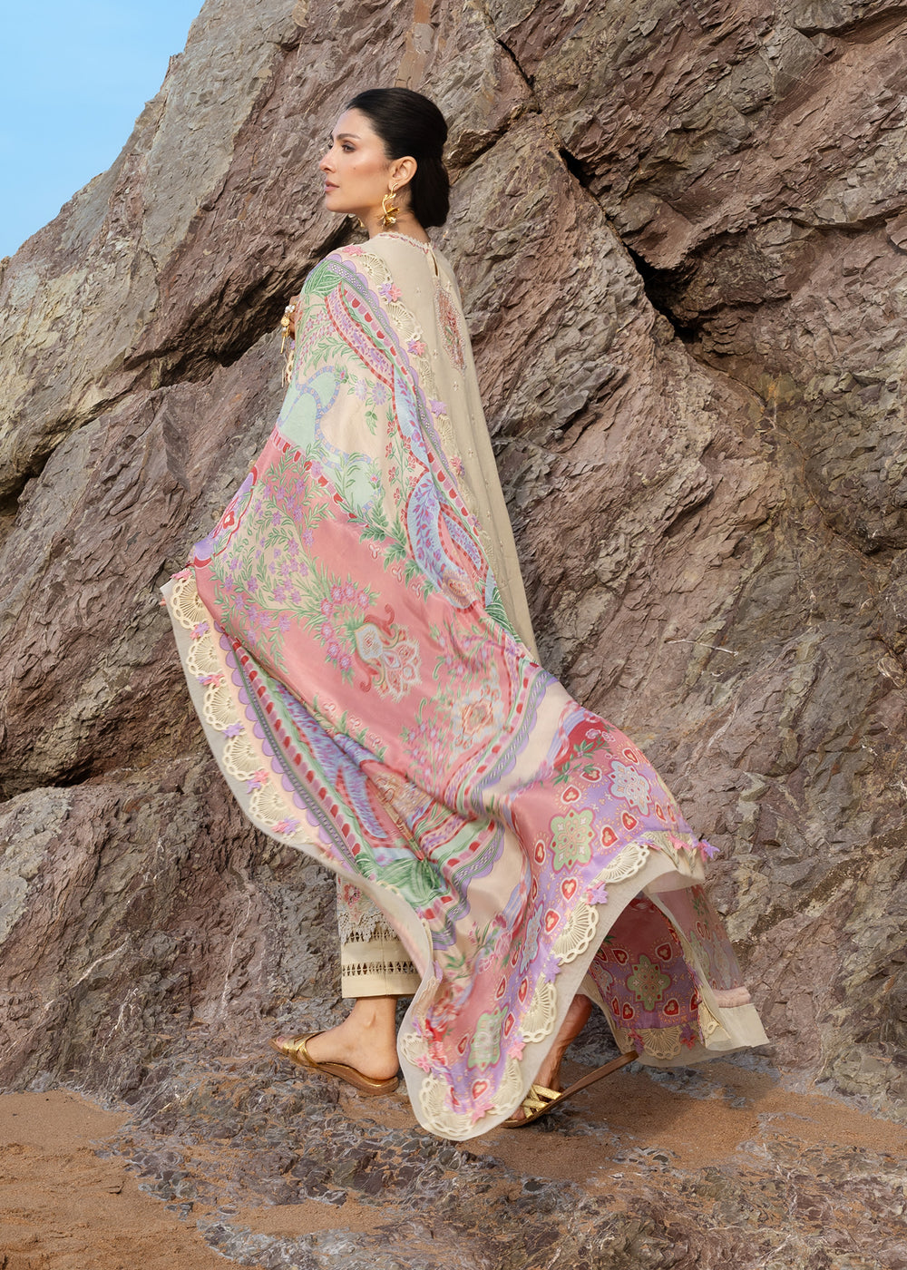 Sunehri | Sadaf Fawad Khan | Siraa Luxury Lawn Collection 2026