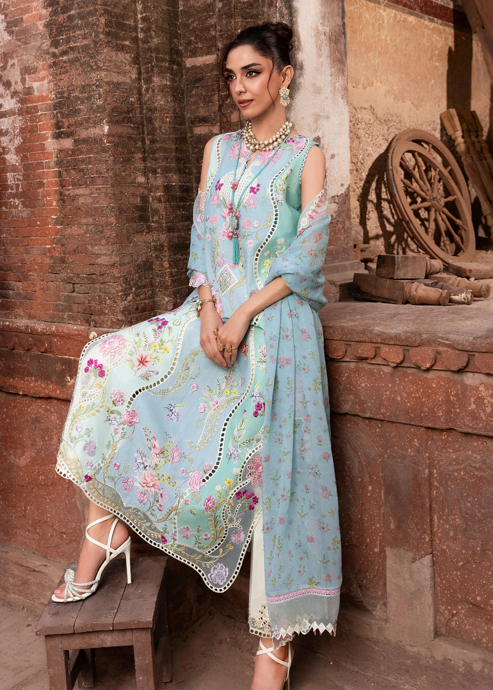 FAYE-7-B | Saira Shakira | Breeze Luxury Lawn Collection 2026
