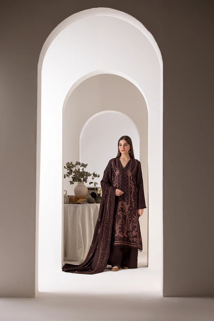 Design 2B | Sobia Nazir | Winter Shawl Collection 2024