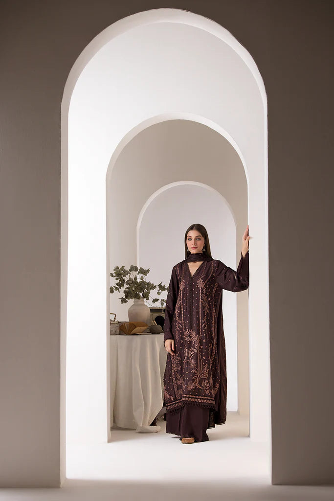 Design 2B | Sobia Nazir | Winter Shawl Collection 2024