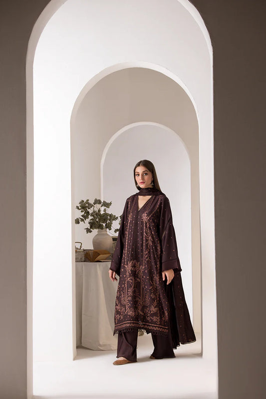 Design 2B | Sobia Nazir | Winter Shawl Collection 2024