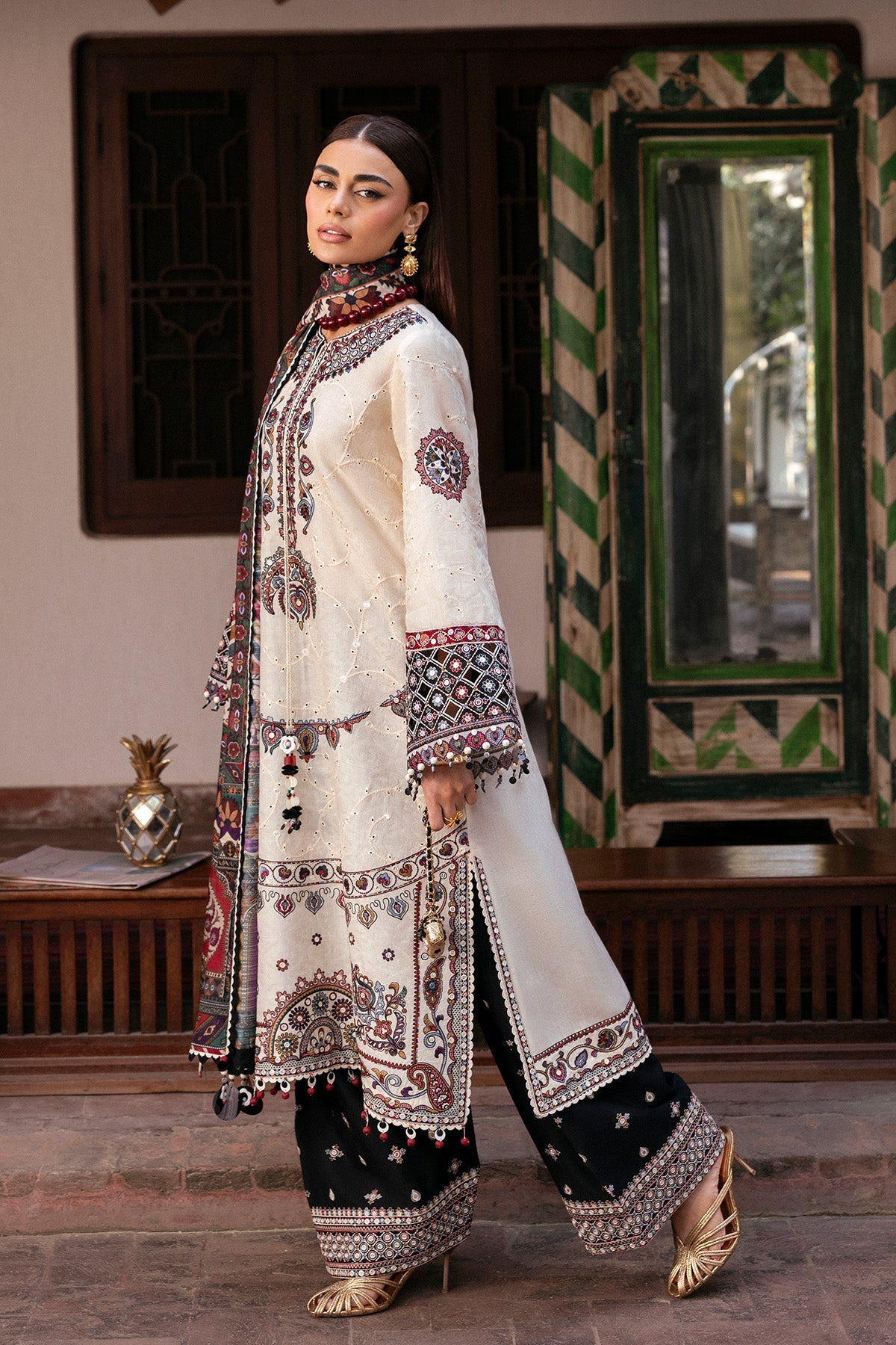 SL26-D02 | Jazmin | Shahkaar Spring Summer Lawn Collection 2026