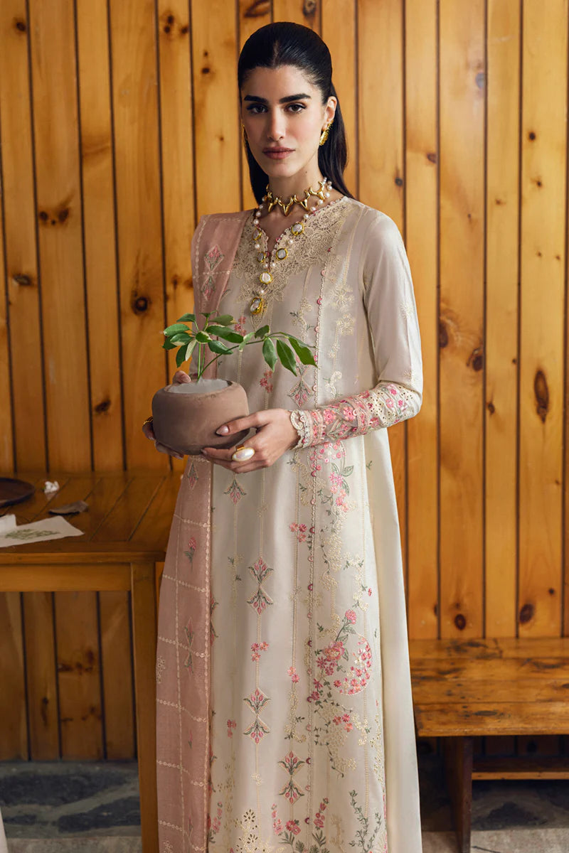 DC-07 Tyrah | Qalamkar | QlineKari Lawn 2025