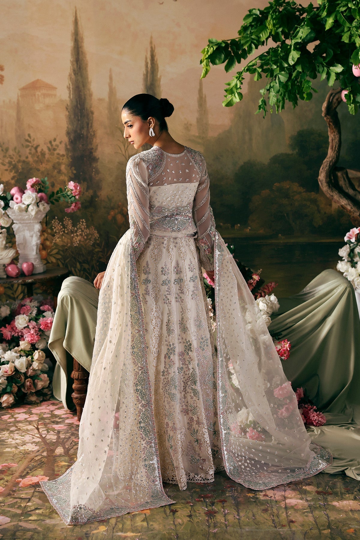 Queen | Afrozeh | La Fuchsia Luxury Formal Collection 2026
