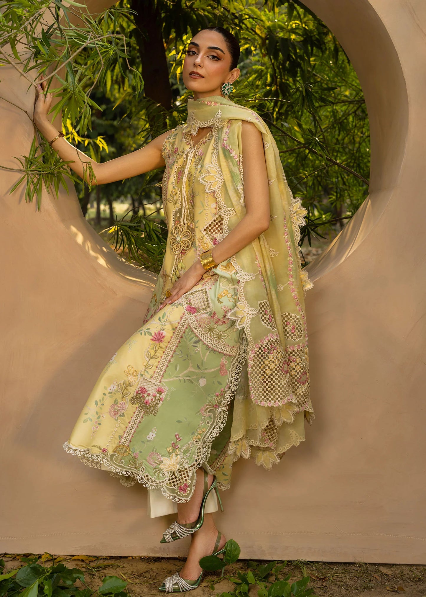 BONJOUR AND BLOOM - D4A | Crimson | Tasawar Luxe Lawn 2025