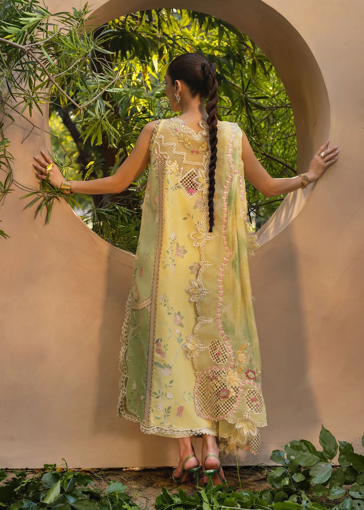 BONJOUR AND BLOOM - D4A | Crimson | Tasawar Luxe Lawn 2025