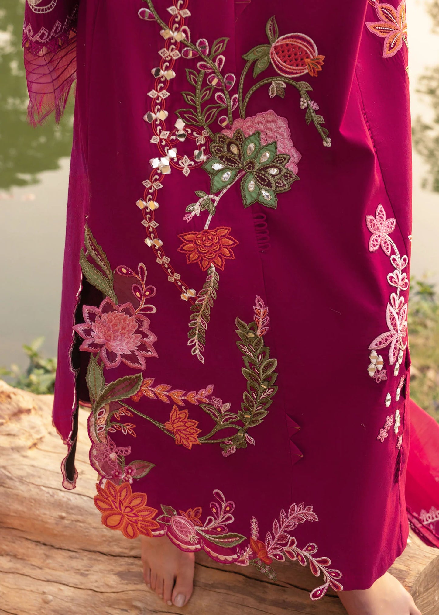 MIRROR GARDEN - D3A | Crimson | Tasawar Luxe Lawn 2025