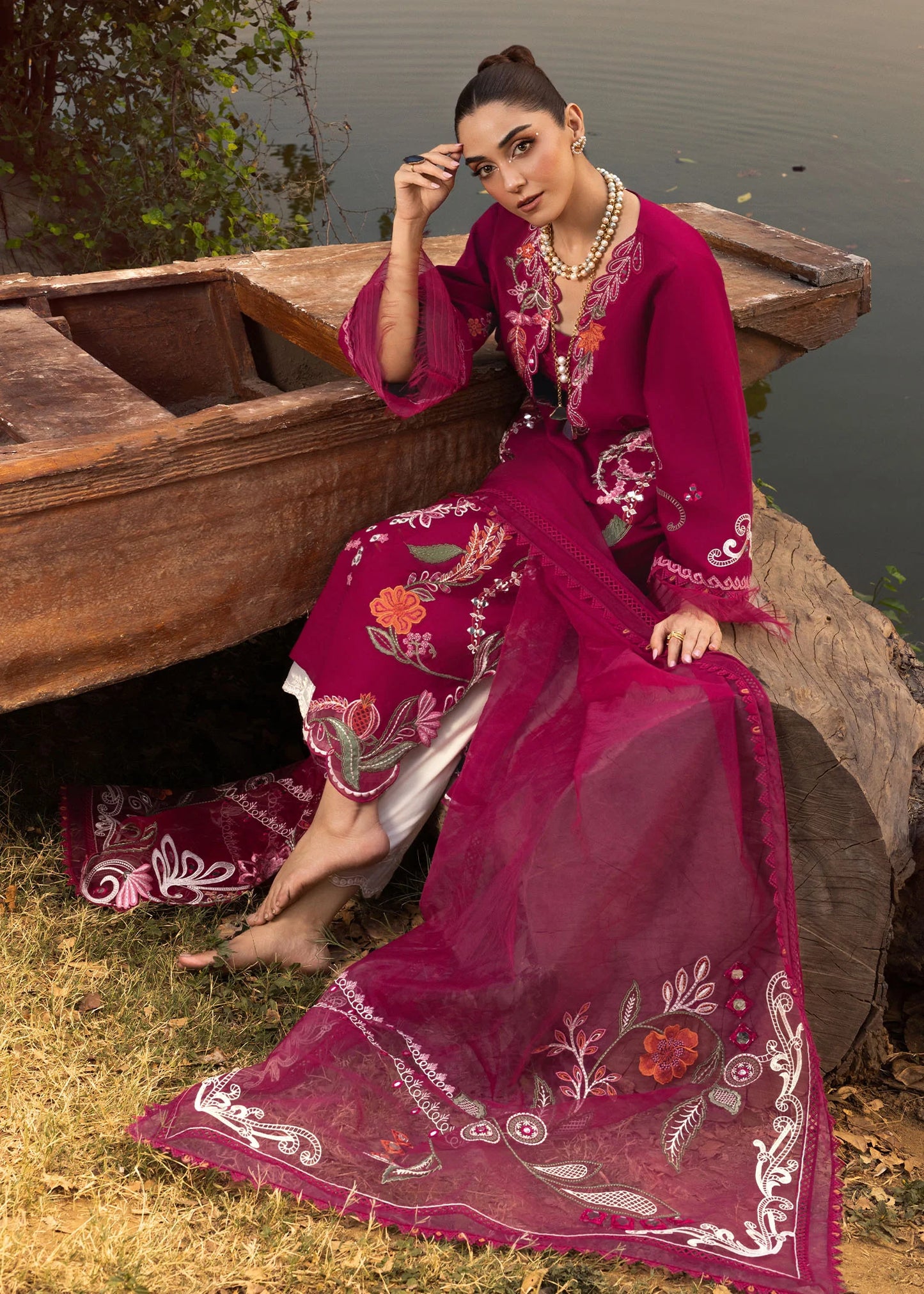 MIRROR GARDEN - D3A | Crimson | Tasawar Luxe Lawn 2025