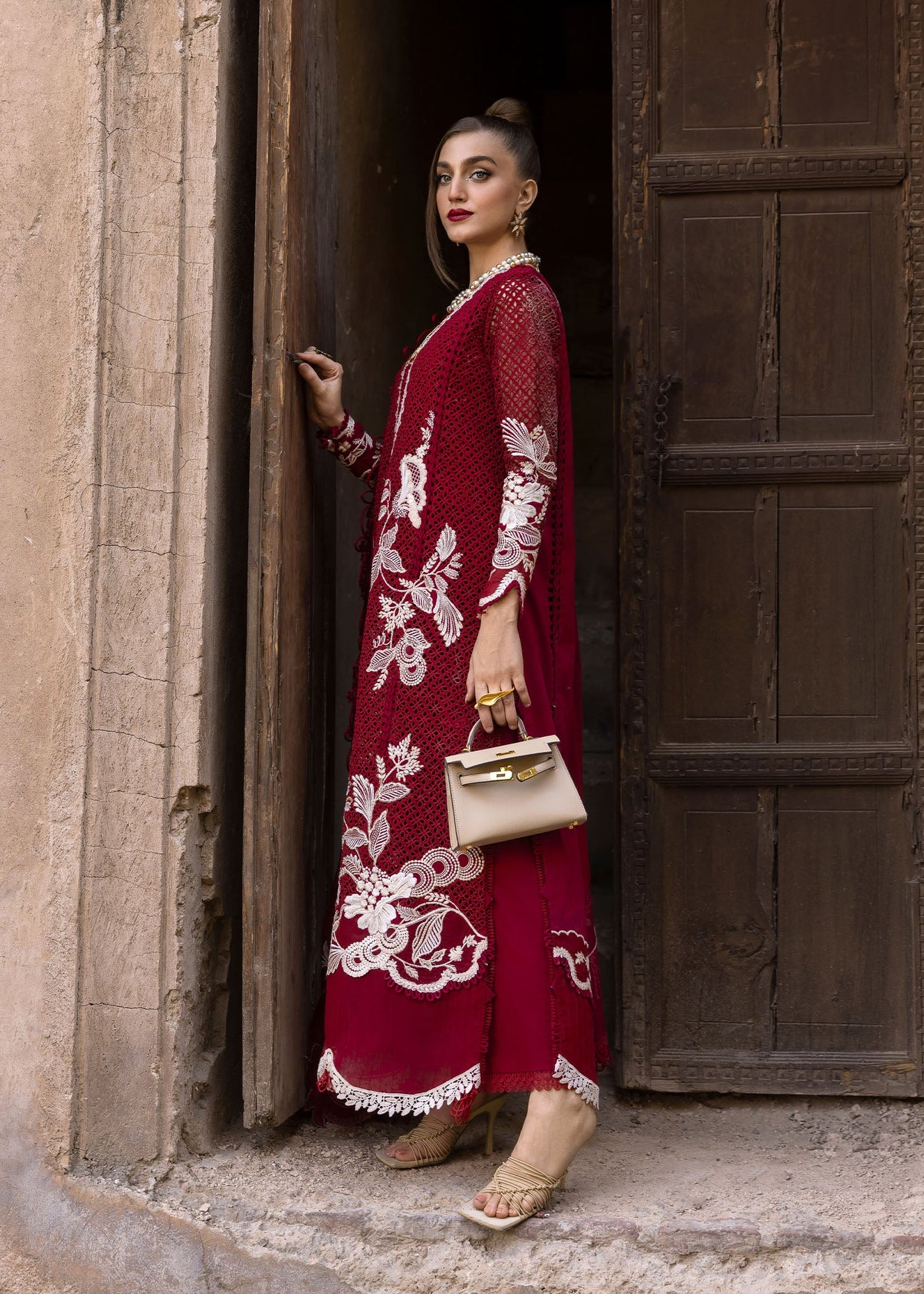 ONE TRUE LOVE - D6A | Crimson | Tasawar Luxe Lawn 2025
