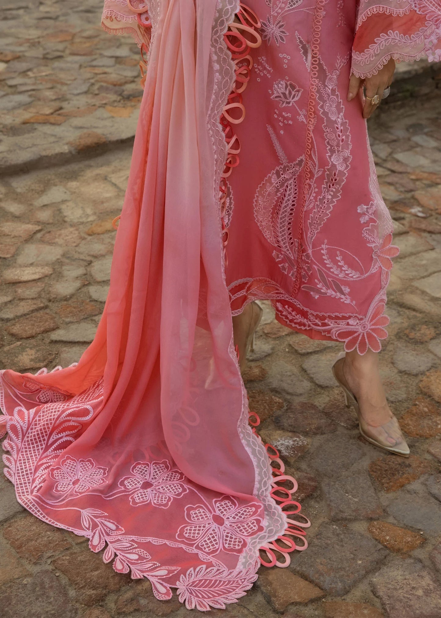ALL THINGS OMBRE - D1B | Crimson | Tasawar Luxe Lawn 2025
