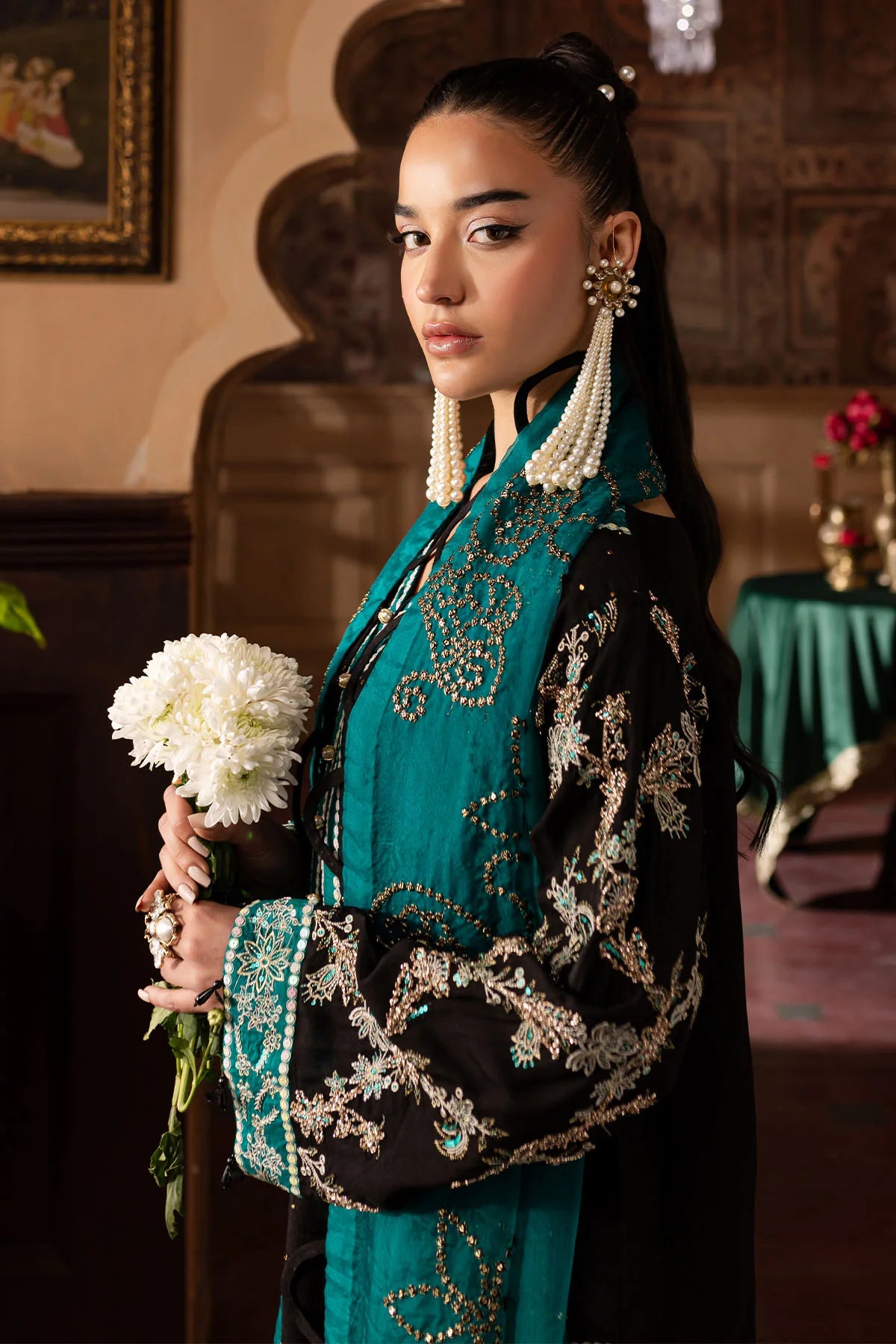 NE-140 | Nureh | Nur Mahal Collection 2025