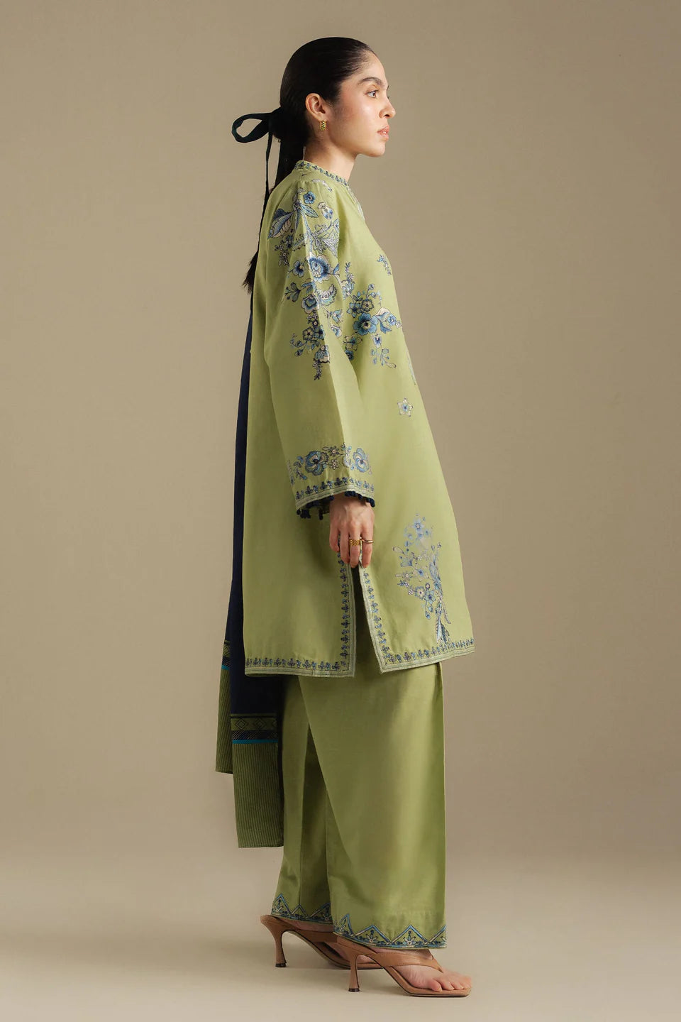 Snowdrop 10B | Coco By Zara Shahjahan Winter Edit| Unstitched Collection 2025
