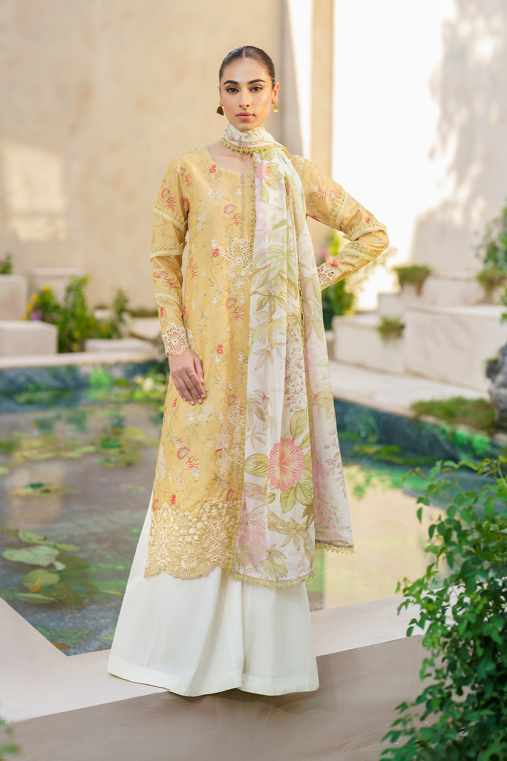 SFL-09 | Iznik | Festive Lawn Collection 2024