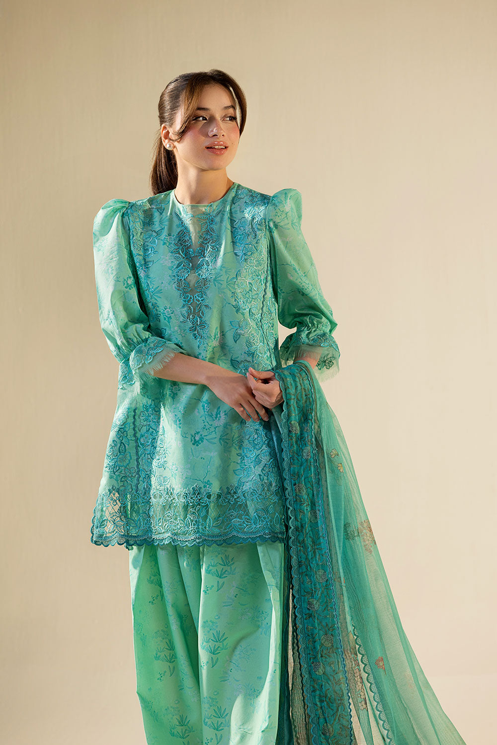 4B | Sobia Nazir | Vital Lawn Collection 2026