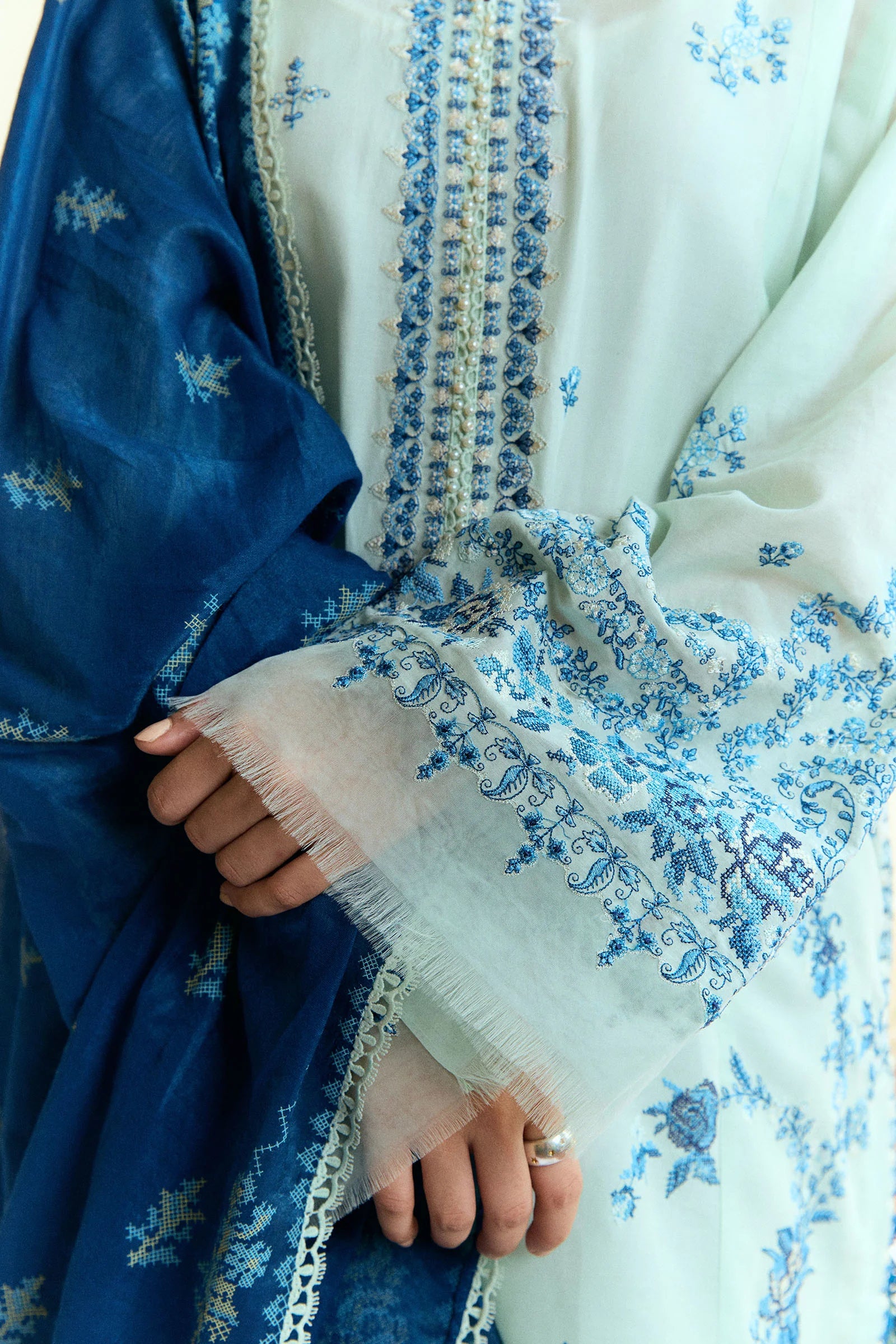 Isle-D10 | Zara Shahjahan | Coco Eid Edit 2025