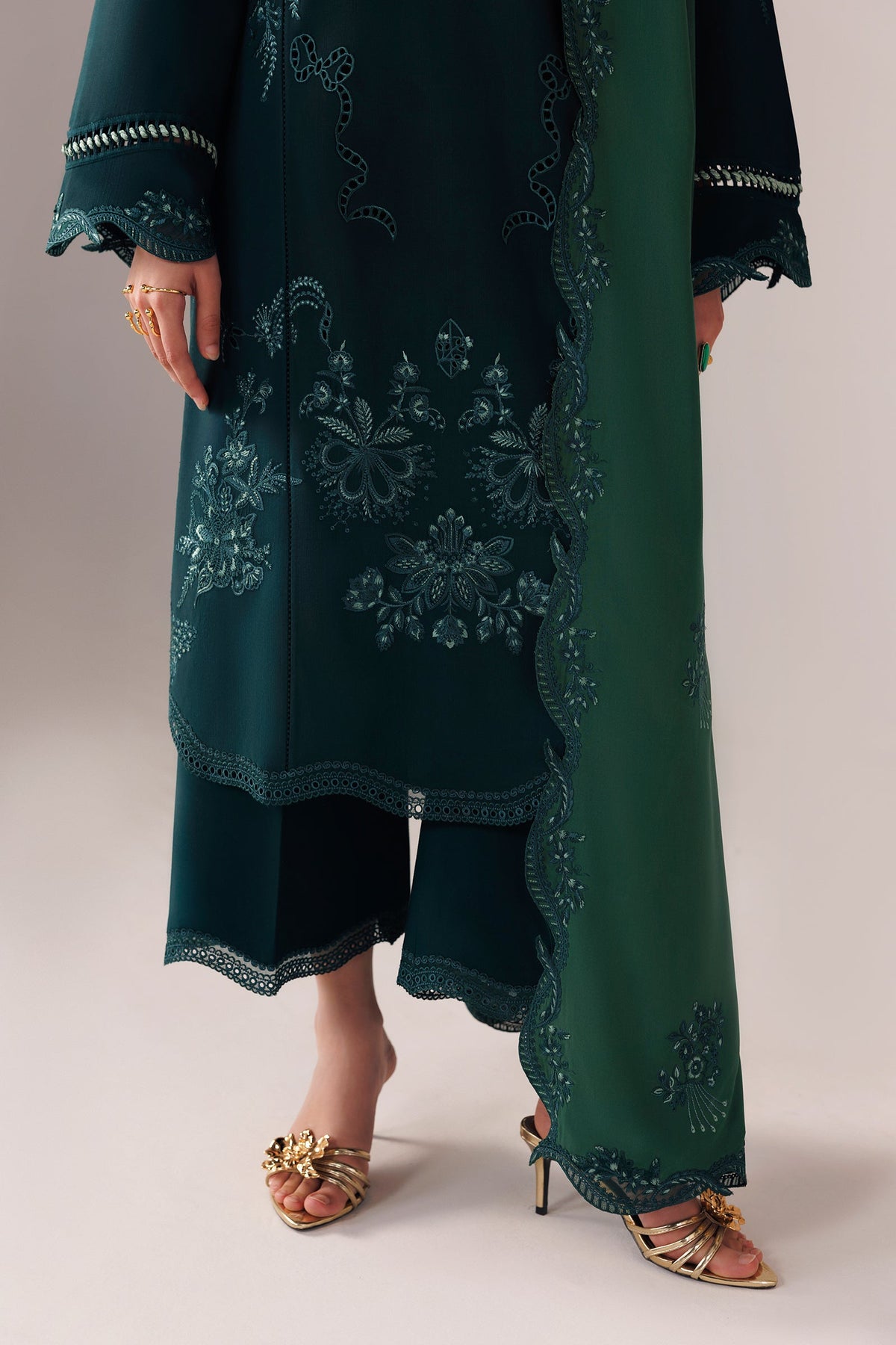 QLW-09 ROMA | Qalamkar | Qline Linen Collection 2026