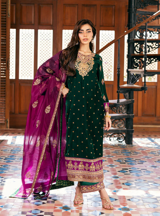 Esha | Zainab Chottani Velvet Collection 2025